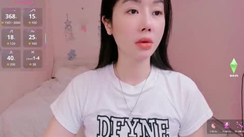 Snapshot of strawberry_loveee chatting on September 26, 3:53 pm strawberry_loveee online show from September 26, 3:53 pm