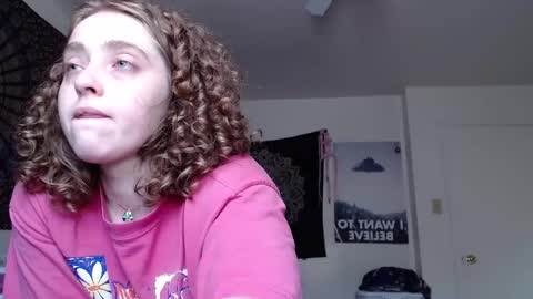 Strawberrylotsacake online show from March 22, 2:12 pm