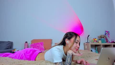 Tati and Lola online show from September 22, 10:03 am