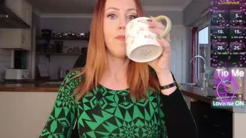 Amorina online show from December 4, 10:28 am