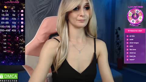 Snapshot of strongalice chatting on February 3, 10:21 pm The best athletic body on the site online show from February 3, 10:21 pm