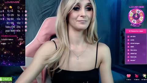 Snapshot of strongalice chatting on January 13, 10:45 pm The best athletic body on the site online show from January 13, 10:45 pm