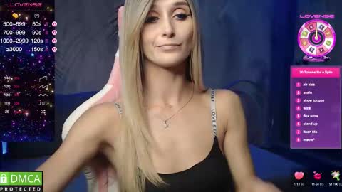 Snapshot of strongalice chatting on October 7, 10:47 pm The best athletic body on the site online show from October 7, 10:47 pm