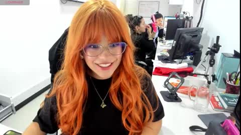 Snapshot of studcb_ chatting on October 6, 8:46 pm studcb_ online show from October 6, 8:46 pm