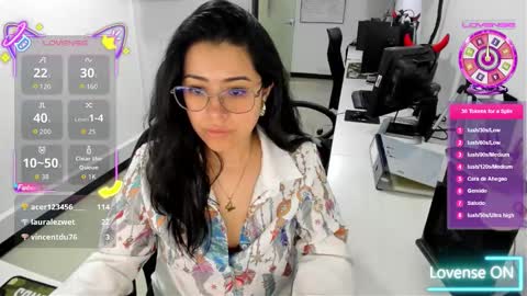 Snapshot of studcb_ chatting on October 3, 12:38 am studcb_ online show from October 3, 12:38 am