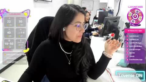 Snapshot of studcb_ chatting on October 7, 8:57 pm studcb_ online show from October 7, 8:57 pm