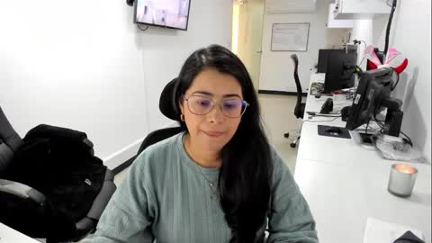 Snapshot of studcb_ chatting on October 19, 8:55 pm studcb_ online show from October 19, 8:55 pm