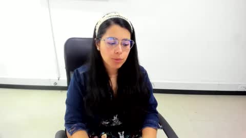 studcb_ online show from December 22, 12:41 pm