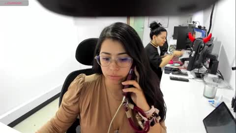 Snapshot of studcb_ chatting on October 20, 10:35 pm studcb_ online show from October 20, 10:35 pm