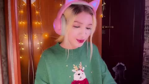 stuffy_ri online show from December 17, 8:10 pm