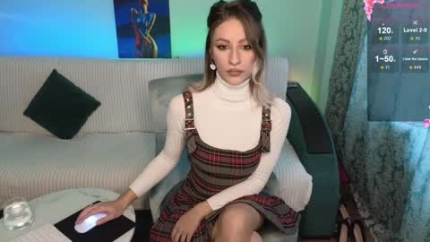 Su4e4ka555 online show from December 10, 11:11 am