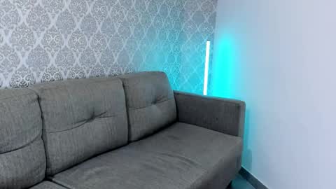 Luna  online show from February 8, 9:50 pm