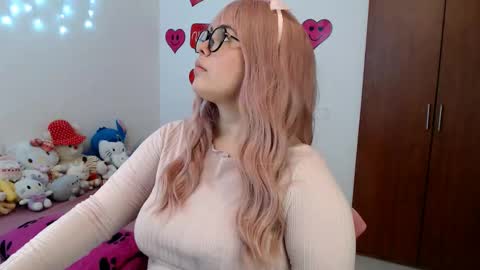 Sofi Kitty online show from February 8, 3:21 am