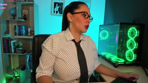 Andrea online show from January 13, 1:23 am