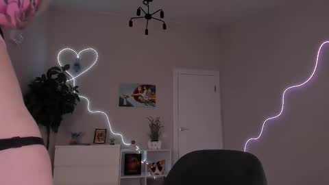 sugar_club online show from September 25, 6:50 pm