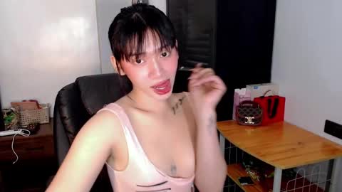 Snapshot of sugar_hally chatting on February 27, 5:26 pm your ultimate goddess online show from February 27, 5:26 pm