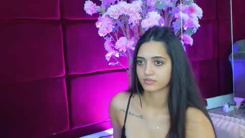 Sugar online show from October 17, 6:00 pm