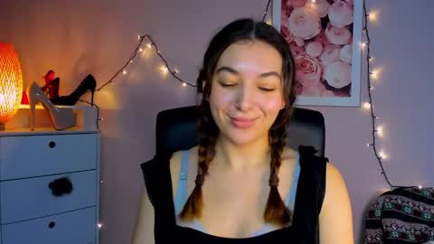 Megan online show from December 12, 2:22 pm