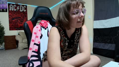 Camsweetietanya online show from December 31, 10:01 pm