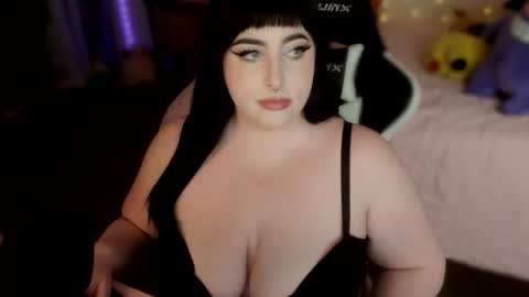 Lucy Love online show from March 20, 9:30 pm