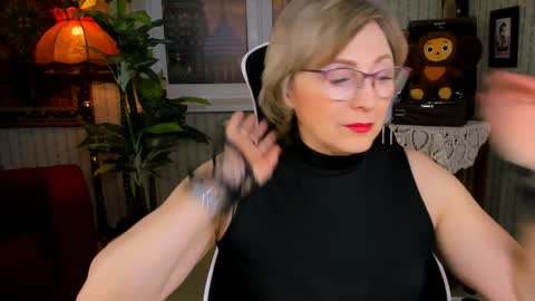 Vivien online show from January 8, 9:10 am