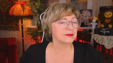 Vivien online show from December 11, 9:19 am