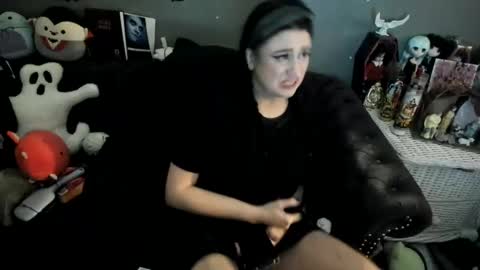 Sugary online show from November 17, 2:01 am