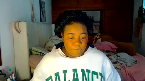 Cami   Back in 2 hours online show from March 31, 7:08 am