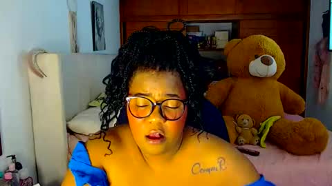 Cami   Back in 2 hours online show from May 30, 5:05 am