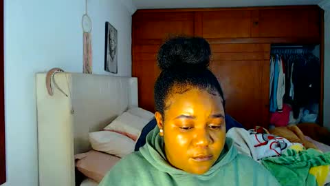 Cami   Back in 2 hours online show from October 12, 5:10 am