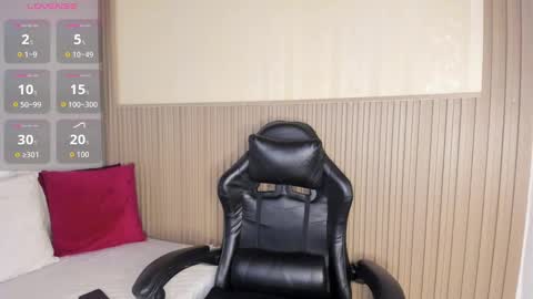 Snapshot of summer_night_ chatting on September 17, 11:30 am Summer online show from September 17, 11:30 am