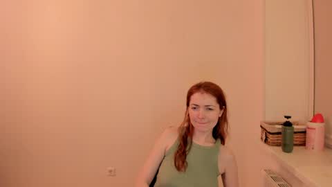 Summer Preston online show from March 29, 8:52 pm