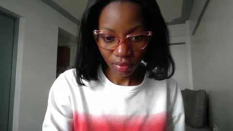 Snapshot of summerbuddy chatting on September 21, 5:39 am summerbuddy online show from September 21, 5:39 am