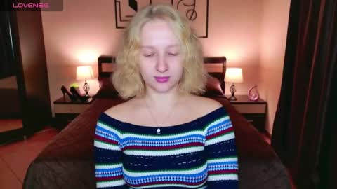 summerjem online show from November 11, 3:57 am