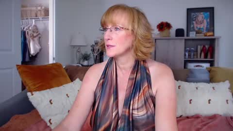 SummerKnightzzz online show from September 25, 1:10 pm