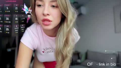 Hannah online show from September 9, 3:23 pm