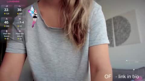 Hannah online show from September 11, 2:17 pm