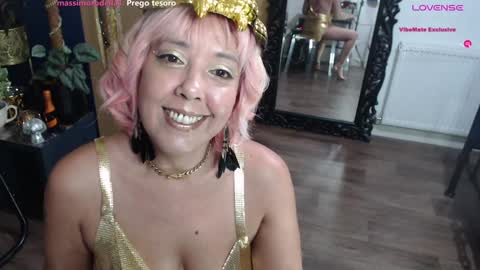 Snapshot of sunni_hottie chatting on January 1, 1:04 am Sunni Knight online show from January 1, 1:04 am