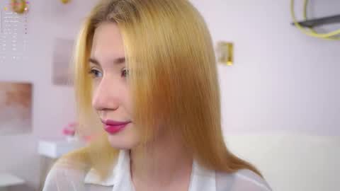 Lily online show from February 10, 2:42 pm