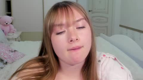 Vanessa online show from April 11, 7:45 am