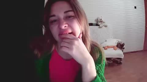 Snapshot of sunnygirlnicole chatting on February 19, 3:39 am SunnyGirlNicole online show from February 19, 3:39 am