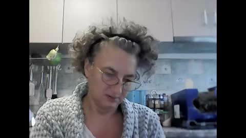 sunnylarrah11 online show from September 17, 6:11 am