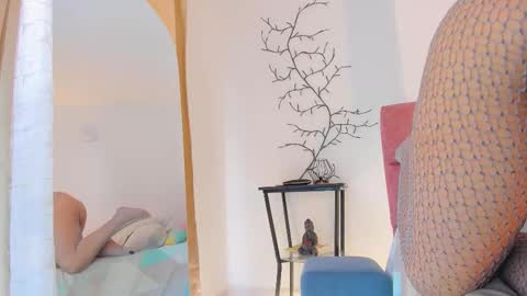 Sunny Leon Z online show from January 18, 9:33 pm