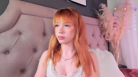 sunrisee_ online show from February 22, 4:41 pm