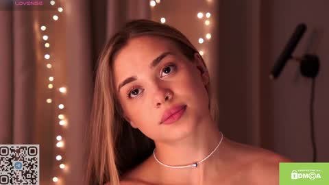 Sally online show from December 21, 7:49 pm