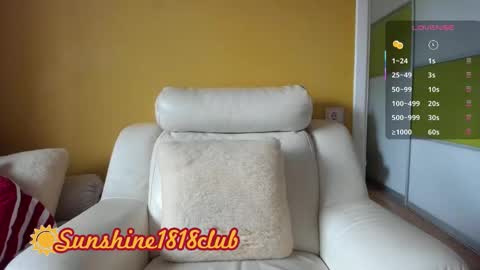 Snapshot of sunshine1818club chatting on October 29, 7:23 am Angela Sunshine1818club online show from October 29, 7:23 am