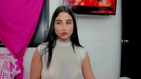 Andrea Rodriguez online show from December 9, 6:57 pm