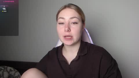 Beatrice online show from December 9, 8:12 pm