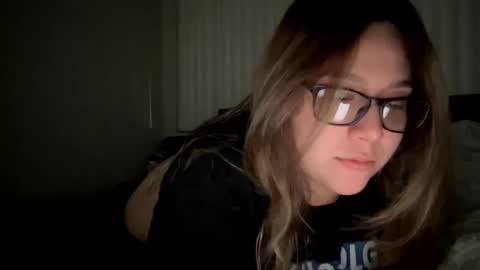 sunshinemae09 online show from November 3, 3:54 am