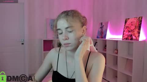 anna online show from October 6, 9:15 am